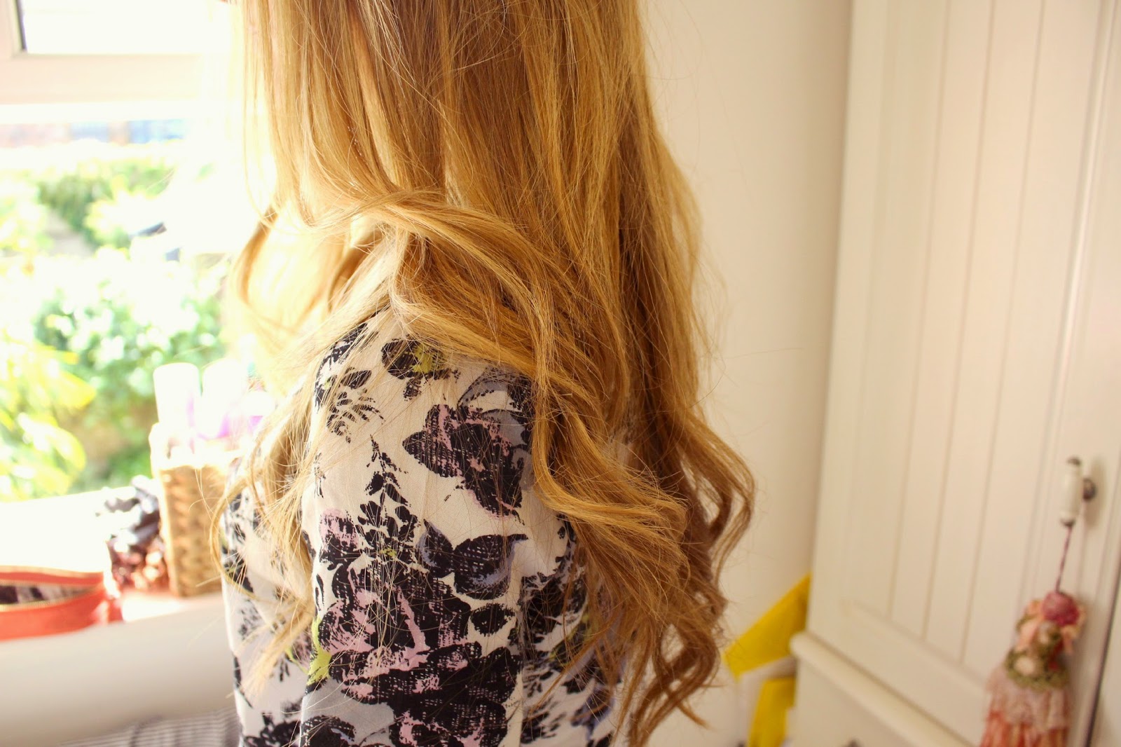 How to curl hair using Bosch KeratinAdvance Straighteners